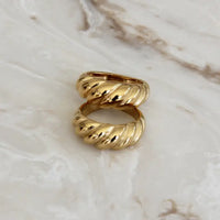 Miave Croissant Ring - Gold