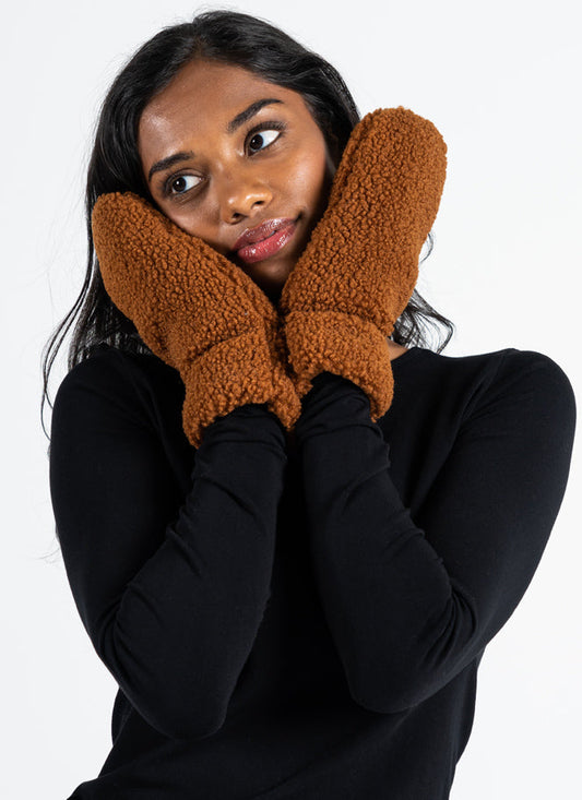Cest Moi Teddy Mittens - Rust