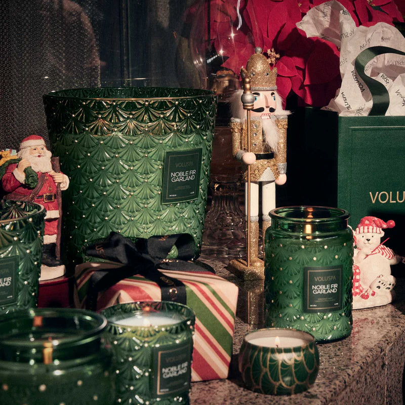 Voluspa 5 Wick Hearth Candle - Noble Fir Garland