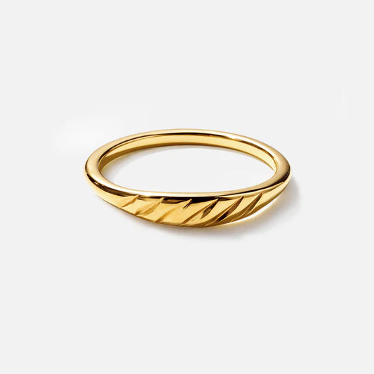 Bizou Gold Ring With Groves - Size 7
