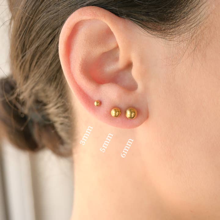 Blueyejewelry Ball Studs - Yellow Gold 5mm