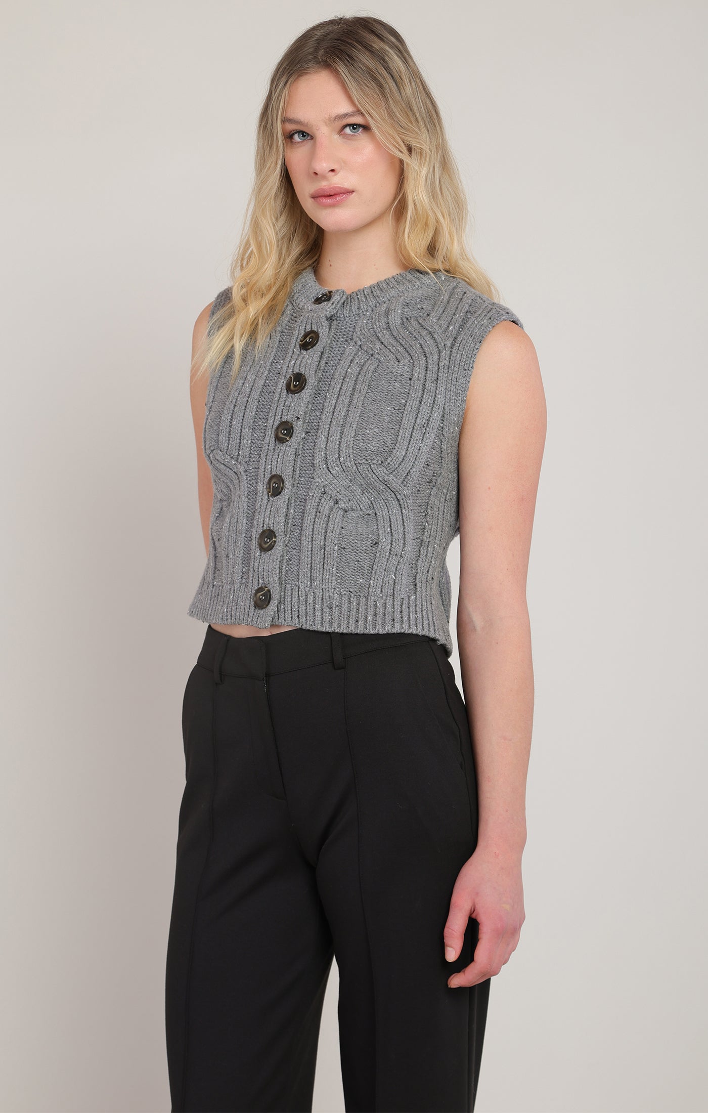 Dex Cable Sweater Vest - Grey